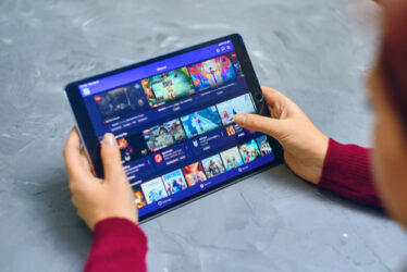 Twitch empieza a banear usuarios por 'odio' en otras plataformas - Vipnet360